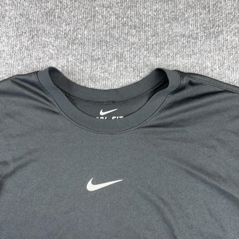 Nike shirt mens